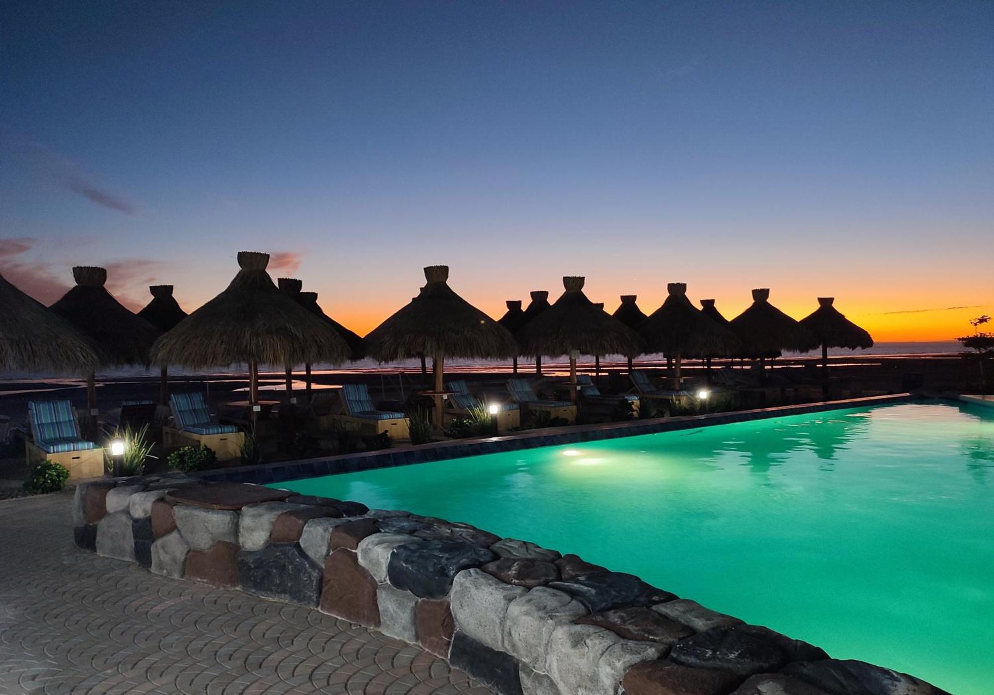Playa Azul Resort Playa Encanto Exterior photo